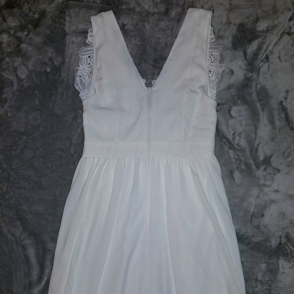 Dress - Picture 3 of 4